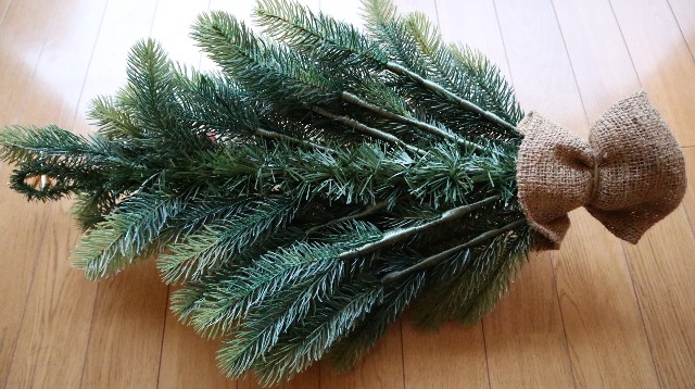 壁掛け式クリスマスツリーの背面