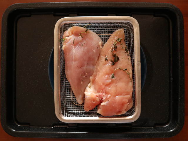 ヘルシオで作る鶏ハムの写真（加熱前）